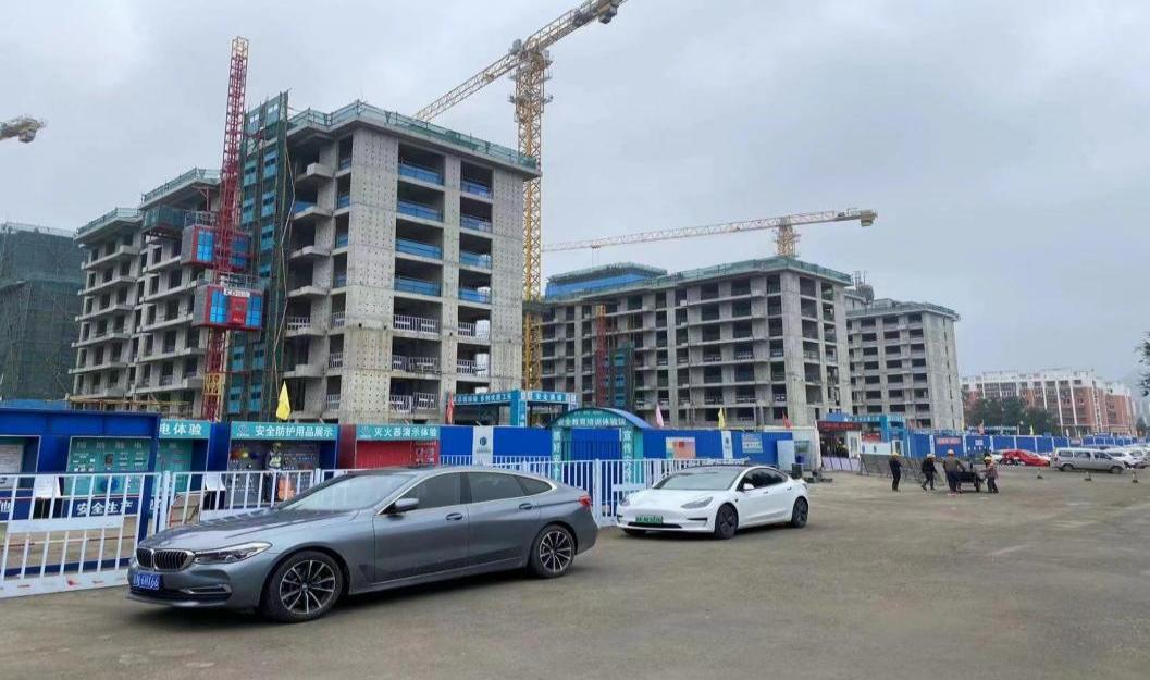 施工現(xiàn)場(chǎng)外景 施工現(xiàn)場(chǎng)外景